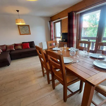 Charmant T2 Au Coeur Du Village, Balcon, Parking, Proche Commodites Et Navette Ski-bus - Fr-1-624-27 Lejlighed Samoëns